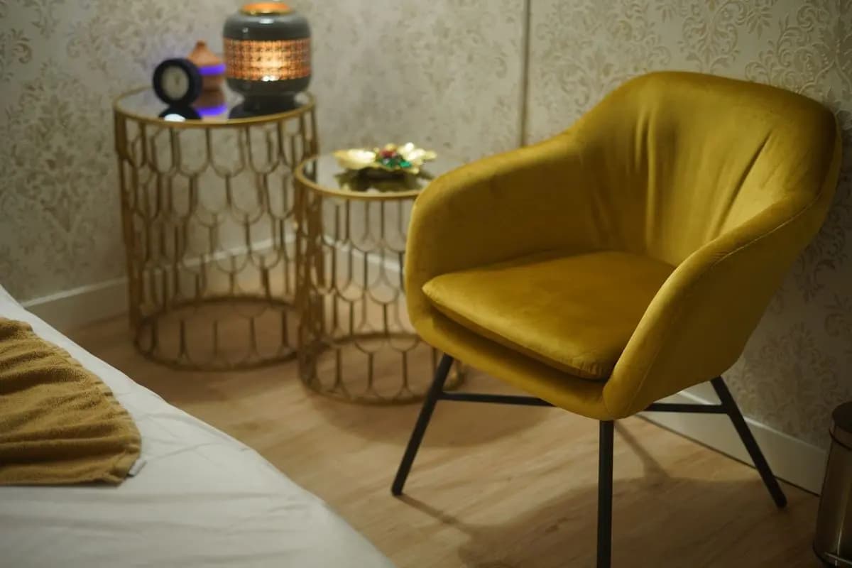 Detail of a softly lit private room